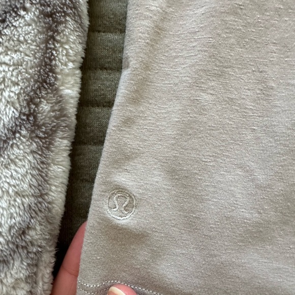 Lululemon Tee - Picture 3 of 3